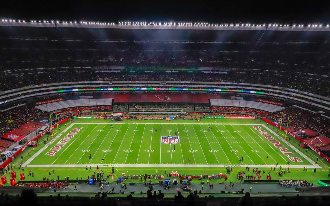 VIDEO. NO GUSTÓ. Así abuchearon a Grupo Firme en el NFL México Game 2022