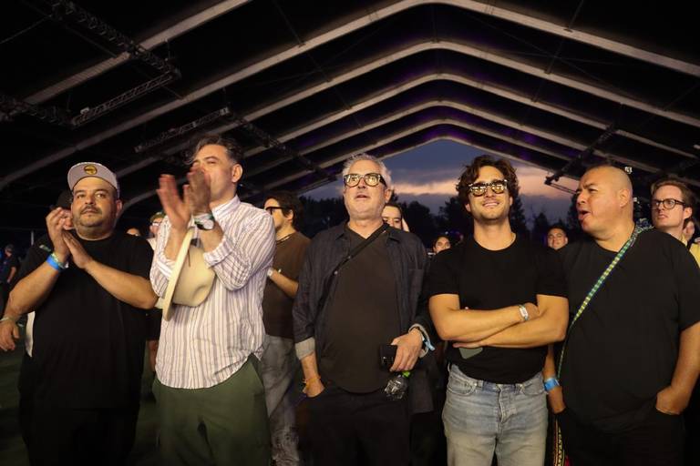 Alfonso Cuarón disfruta show de su hija Bu junto a otros artistas en el  Tecate Emblema - El Sol de México | Noticias, Deportes, Gossip, Columnas