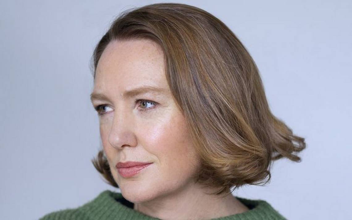 Paula Hawkins Describe La Trama De Su Más Reciente Novela A Fuego Lento