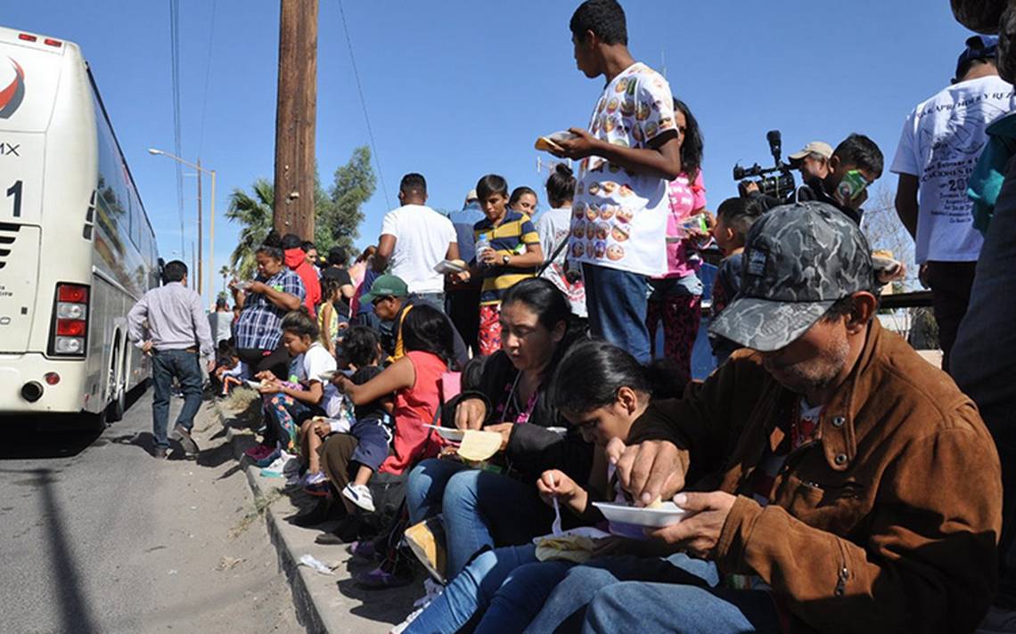 Caravana de Migrantes a un paso de EU esperan que Dios