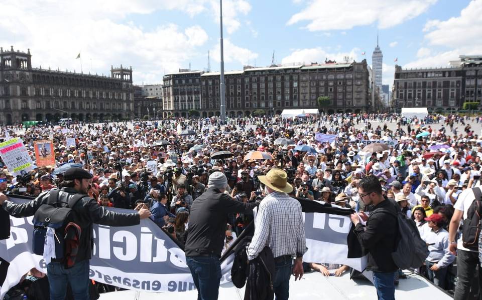 Sigue el paso de Caminata por la Paz encabezada por Sicilia y los