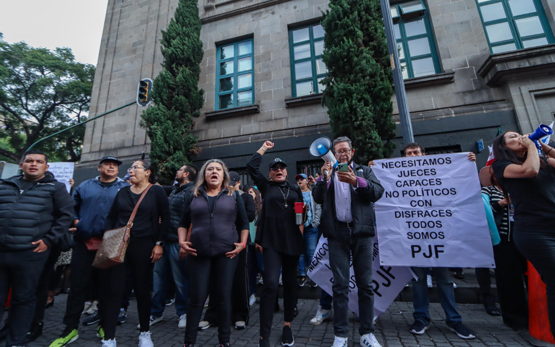 Trabajadores del PJF exigen al CJF que no se levante la suspensión de labores