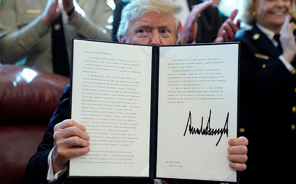 Trump firma el primer veto de su presidencia para 