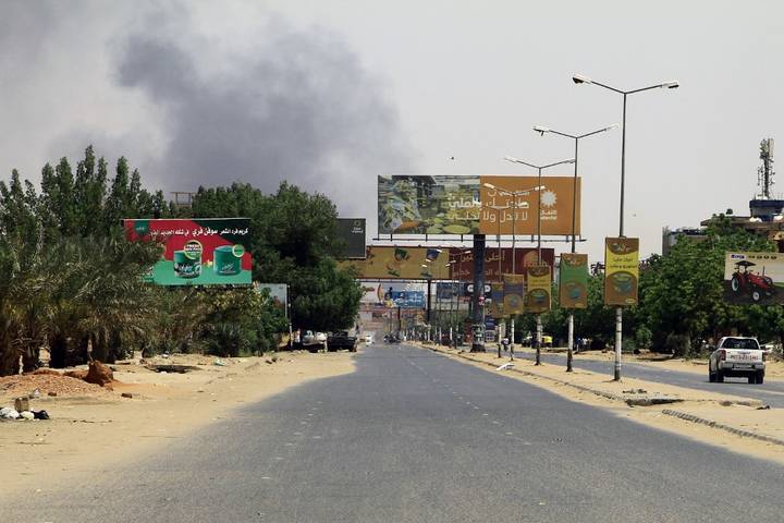 Persisten enfrentamientos en Sudán pese a pedidos de tregua y suman más de 400 muertos