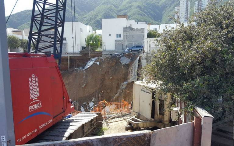 Derrumbe en fraccionamiento de Monterrey deja un muerto - El Sol de México  | Noticias, Deportes, Gossip, Columnas